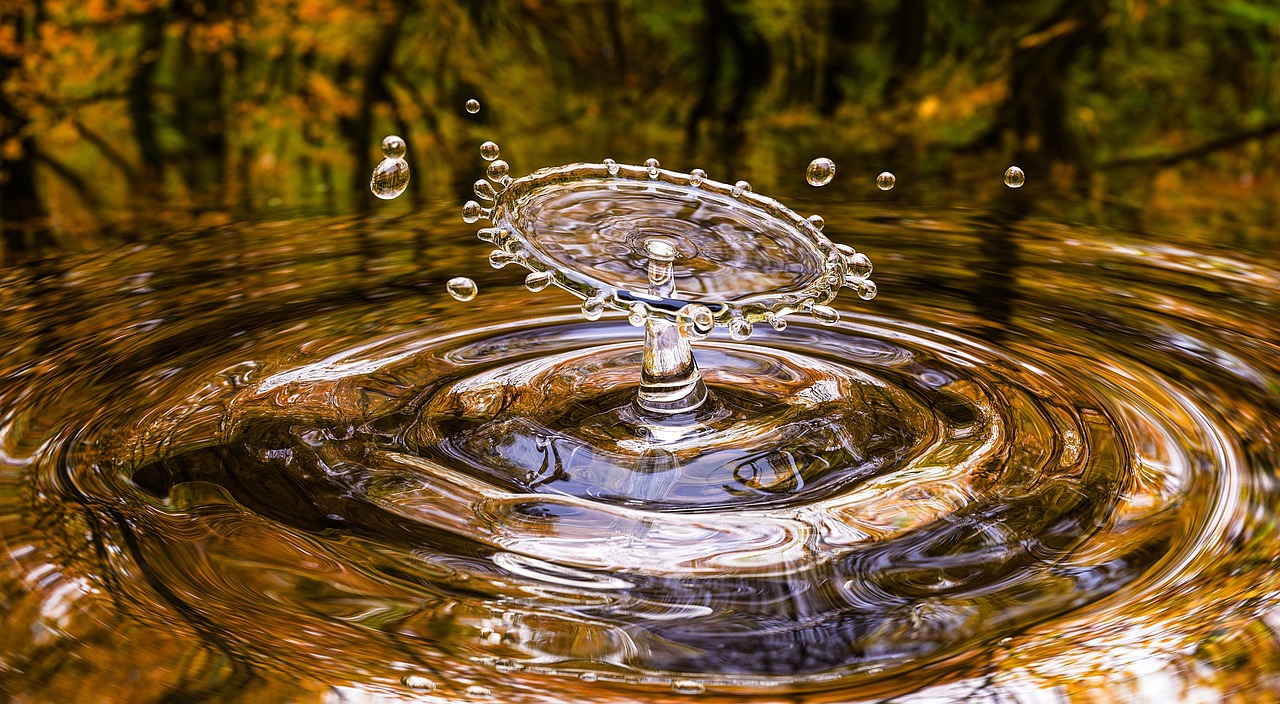 a splash in a pool of water