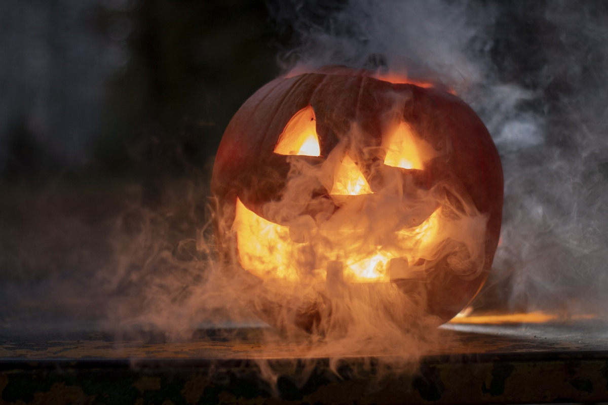 halloween jack-o-lantern pumpkin
