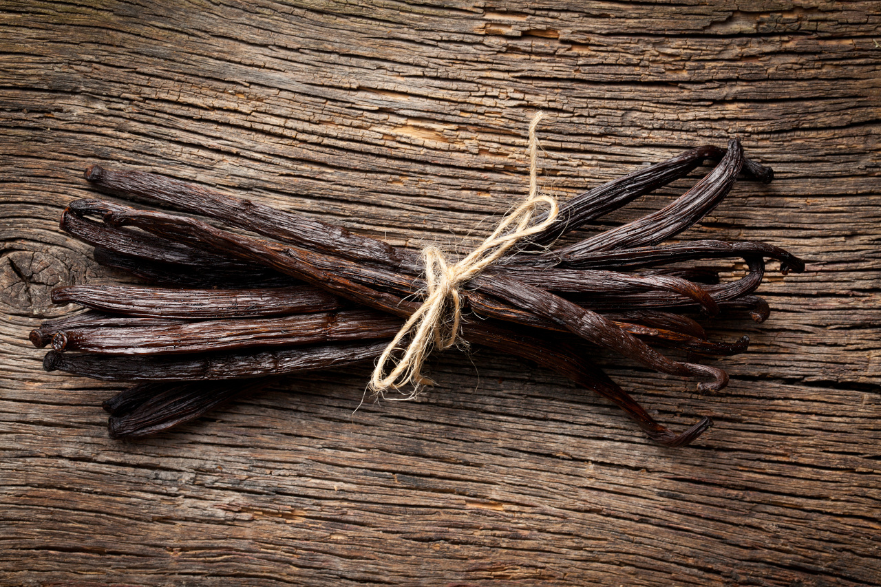 tied vanilla pods