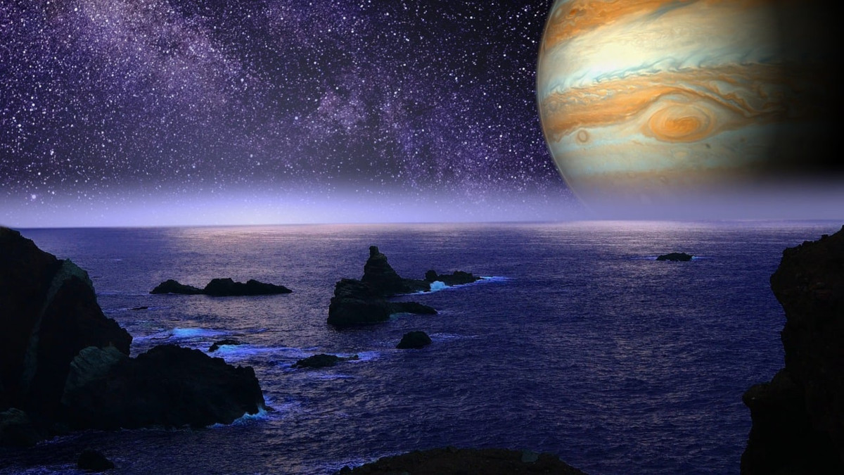 an alien planet facing jupiter