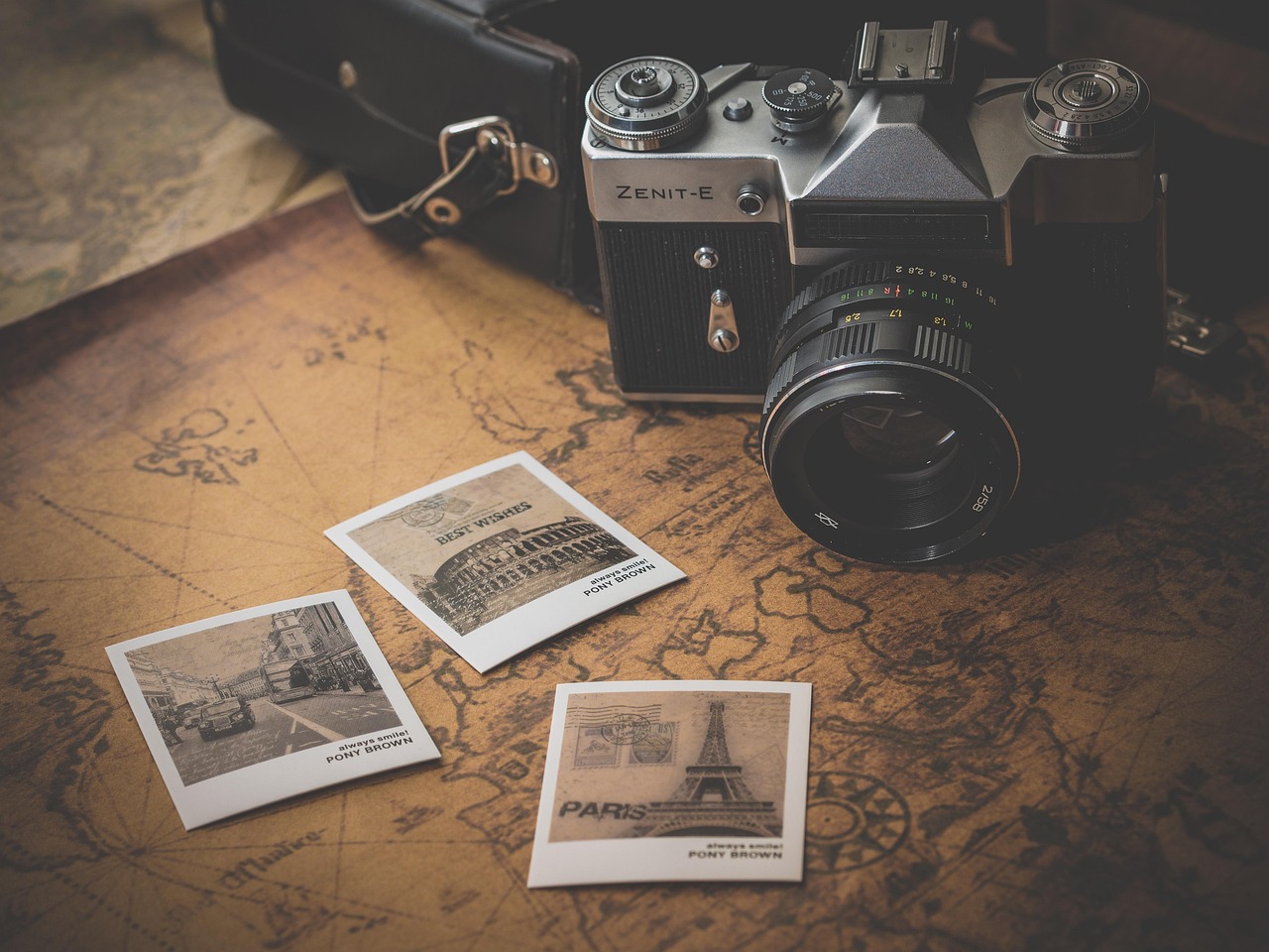 camera photograph travel souvenirs